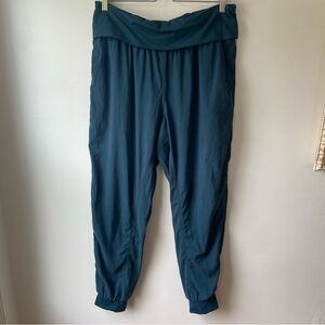 UA fold over athleisure Pants